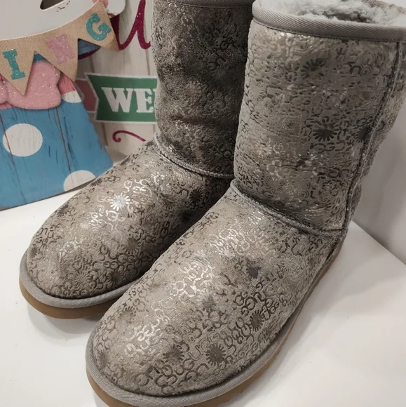 Rare Vintage Y2K UGG Australia Mid Calf Signature Monogram Suede Boots, 9 - Picture 4 of 16